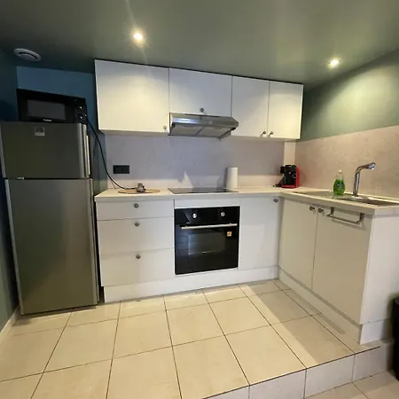 아파트 Maison De Village Renovee, Climatisee, 4 Personnes *