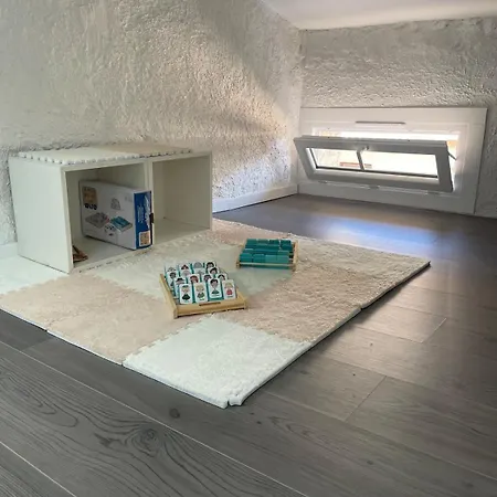 Maison De Village Renovee, Climatisee, 4 Personnes 아파트 *