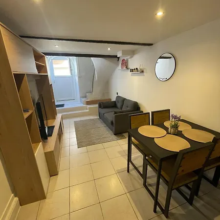 아파트 Maison De Village Renovee, Climatisee, 4 Personnes
